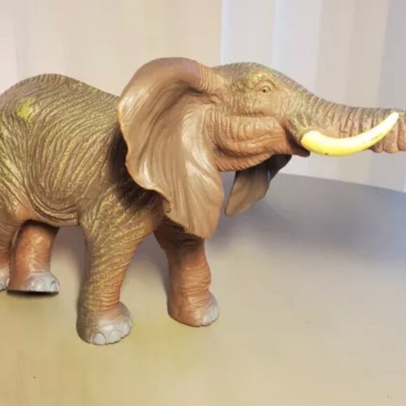 African Elephant Soft Rubber Toy Hollow Squeezable 14.5" x 6.5" - Picture 4 of 8